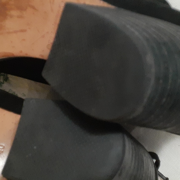 Rag and bone suede heel ankle boots. - Picture 7 of 7